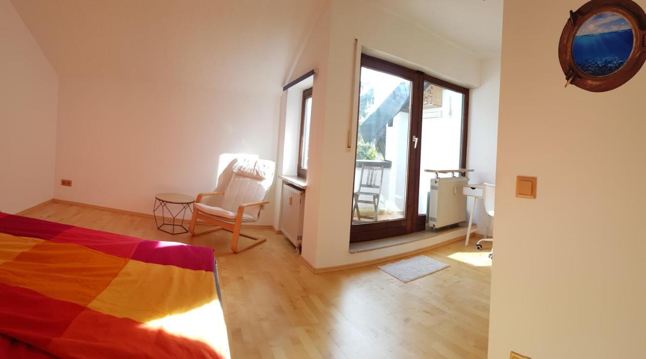 Schones In Privatwohnung An Der U-bahn, Geteiltes Bad, Eigenes Wc Accommodatie bij particulieren *